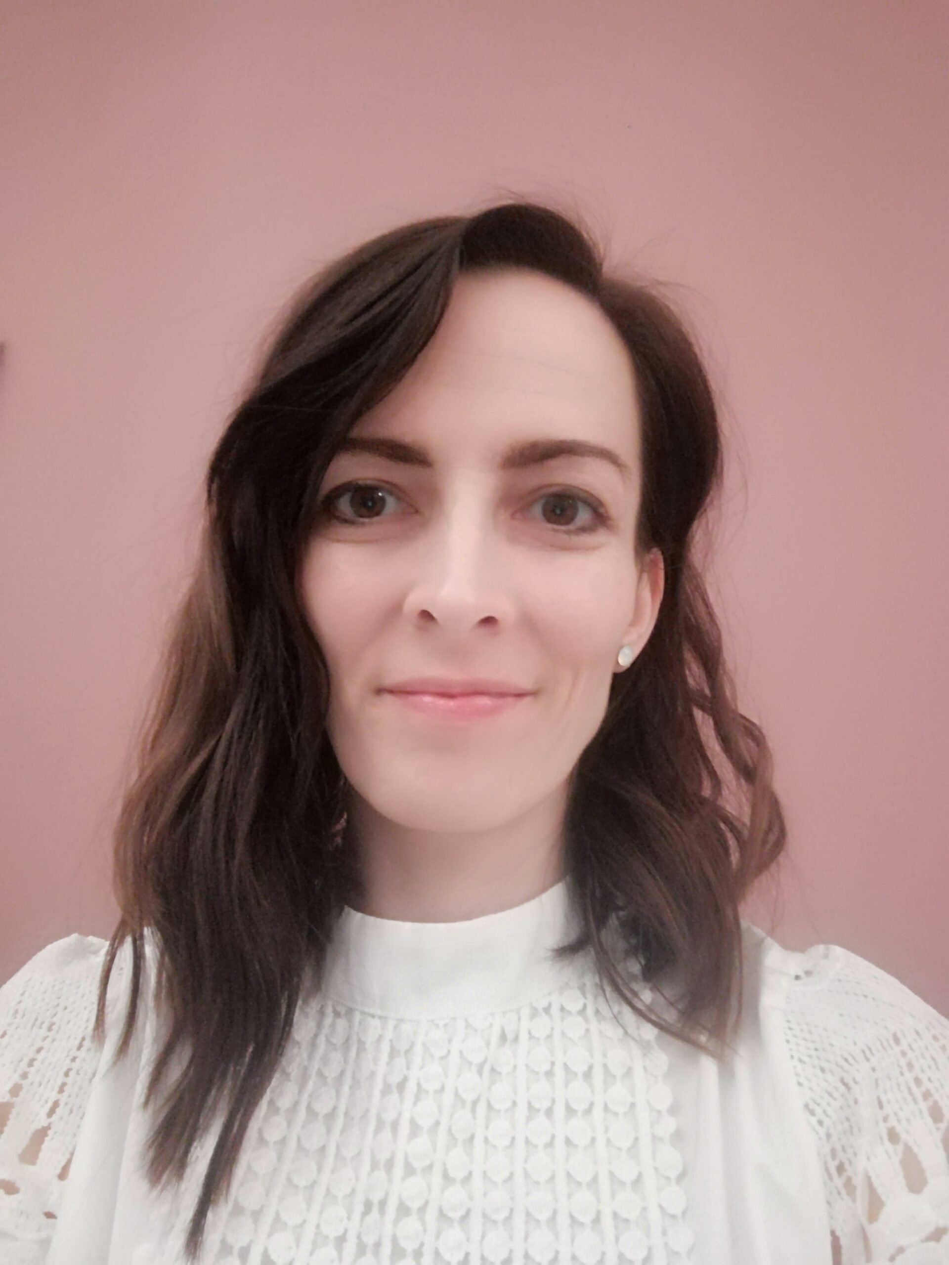 Dr. Noémi Varga